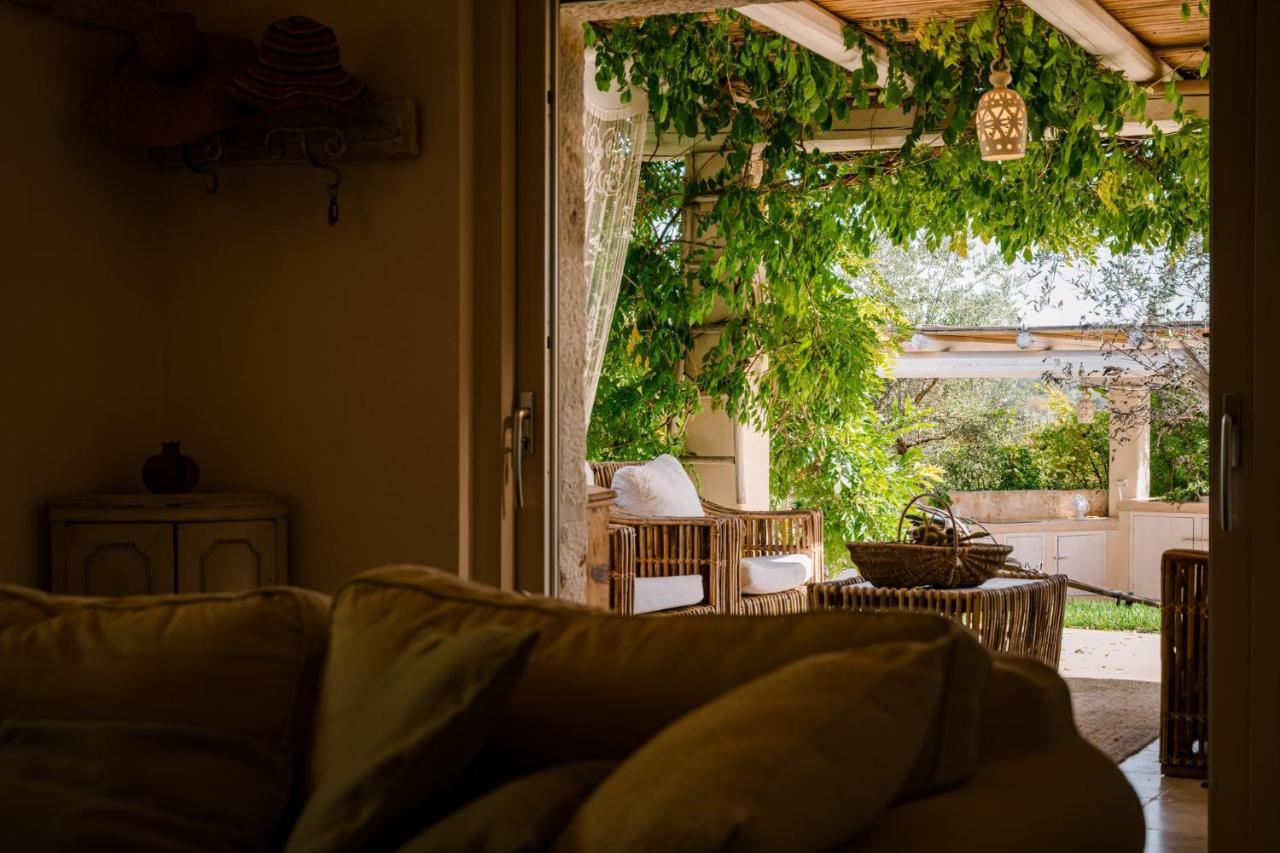فيلا Borgo Del Tempo Ritrovato - Luxury Relais In Puglia أوستوني المظهر الخارجي الصورة